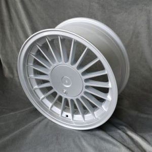 Maxilite Alpina style wheels 9x17 silver/black centre