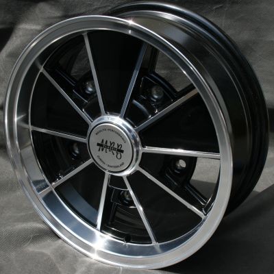 Maxilite BRM style wheels 5.5x15 black/diamond cut