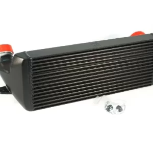 CSF RACE N54/N55 E SERIES HIGH-PERFORMANCE STEPPED CORE BAR/PLATE INTERCOOLER (BLACK)